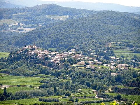 Village de Faucon