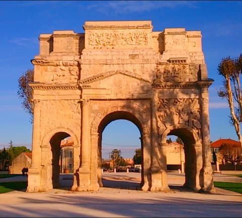 Arc de Triomphe
