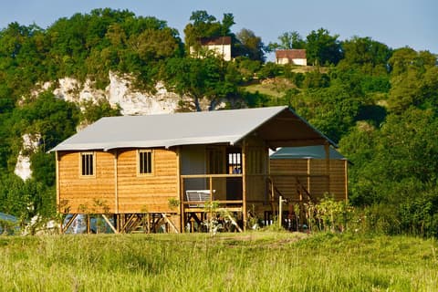 Le camp des Cabanes Vieilles