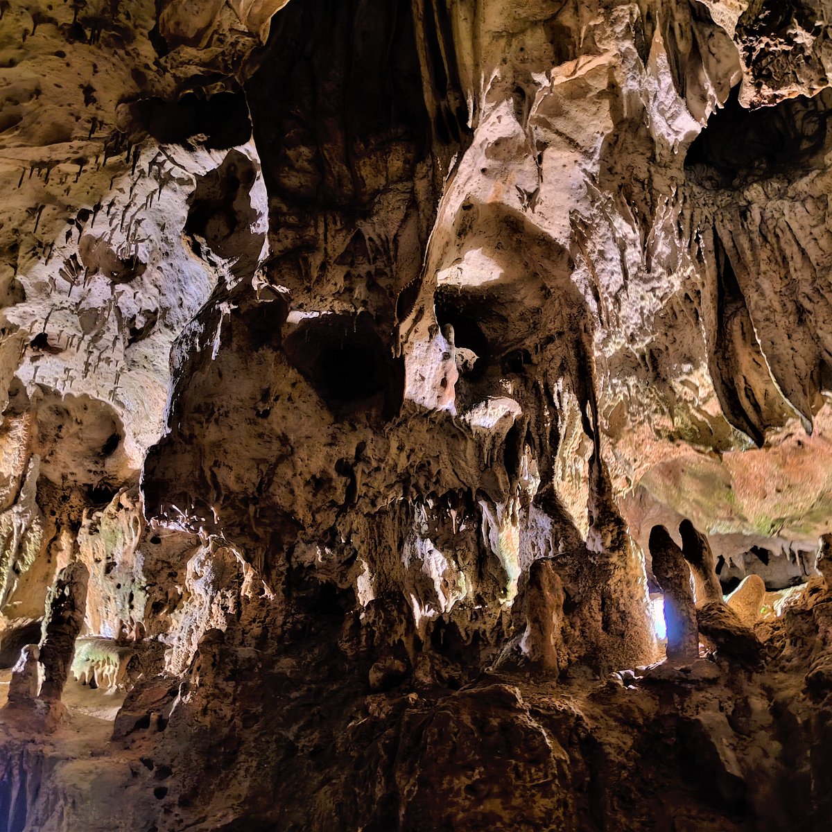 Grotte 300
