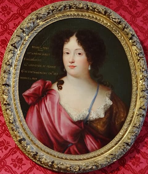Madame Muriel Pons