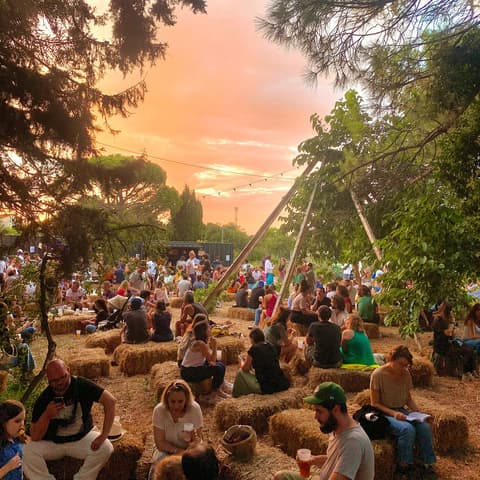 Le Tipi / Ferme urbaine