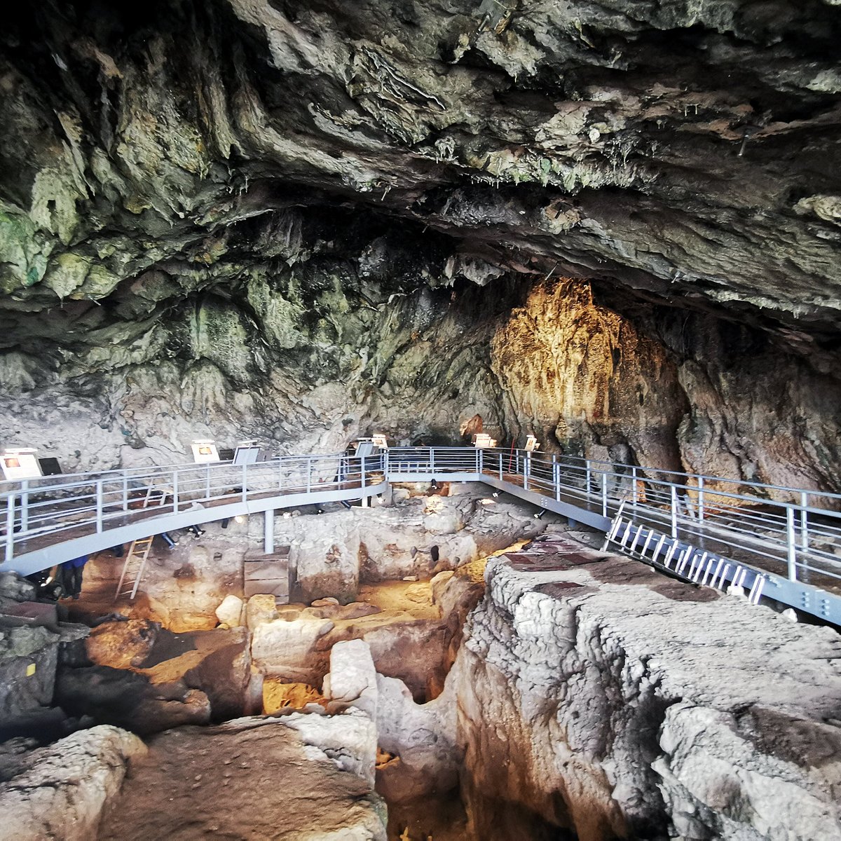 Grotte de l'Ubac