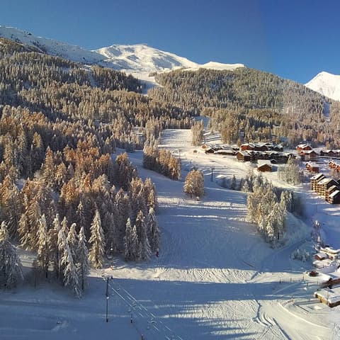La Dame Blanche Puy Saint Vincent Station 1800m