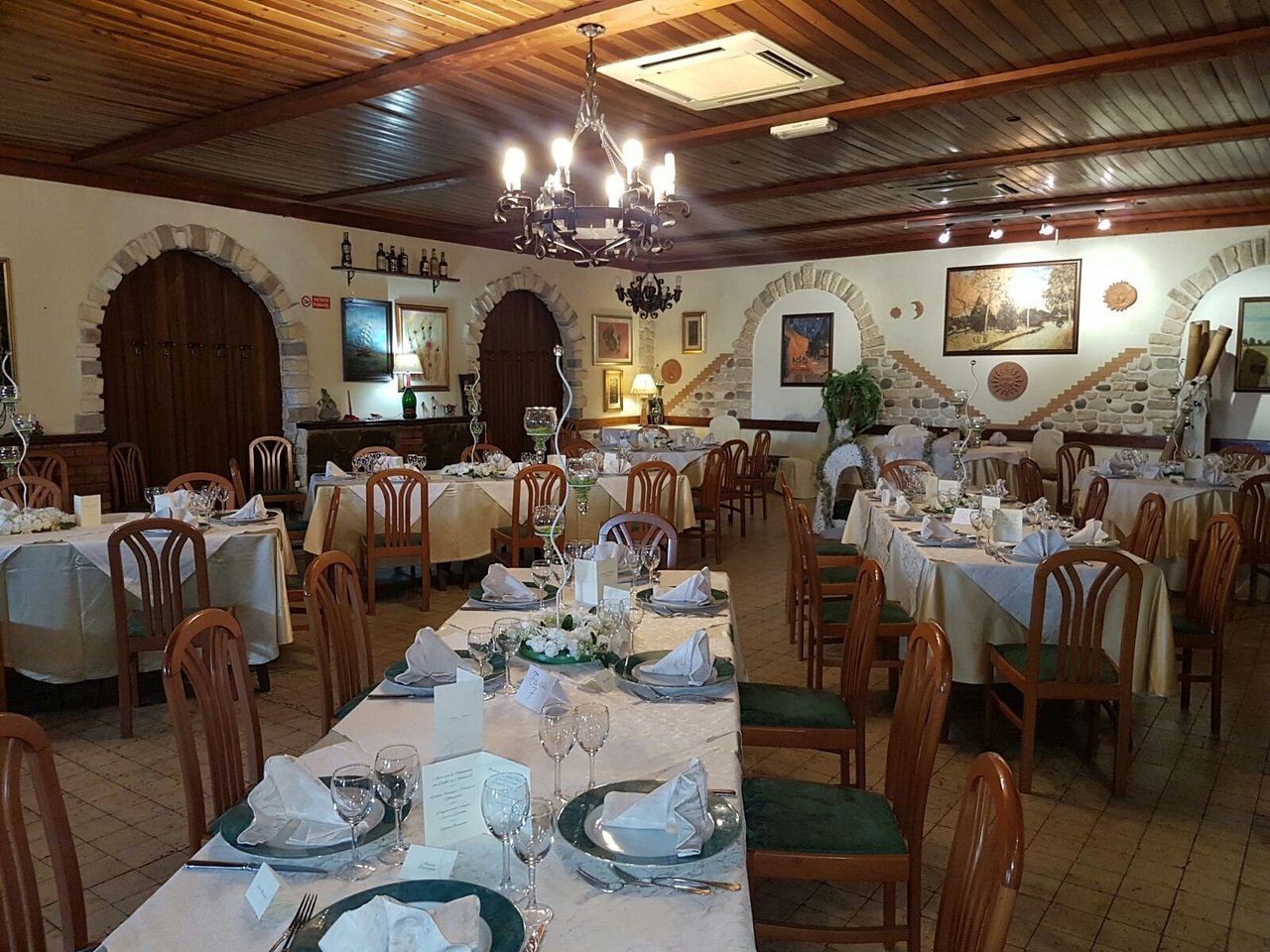 Restaurant / Pizzeria "Chez Claudélina"