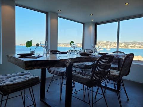 464 Harbor