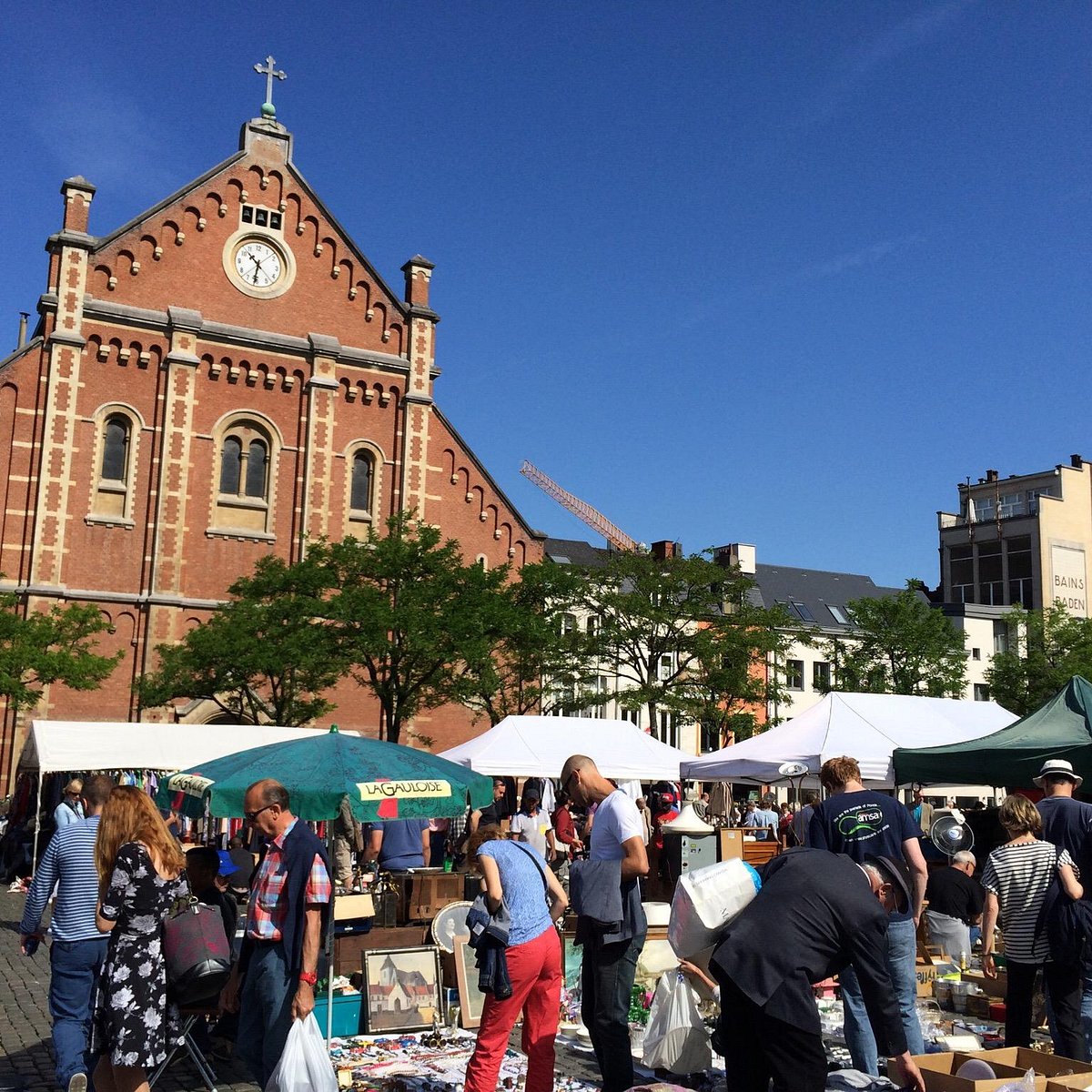 Marché aux puces de la Fossette