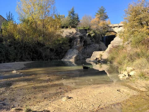 Moulin à huile de la cascade de Monessargues