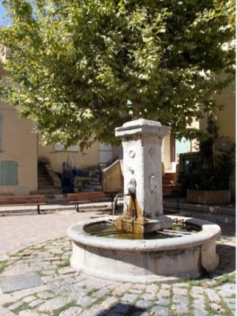 Village de Saint-Savournin