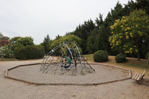 Aire de jeux · Graveson