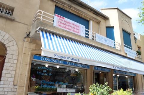 Au Moulin Bleu