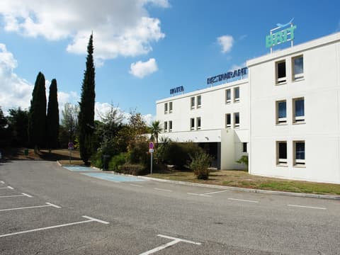 Le Nine - Brit Hotel Marseille Aéroport