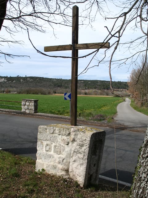La Croix · Esparron