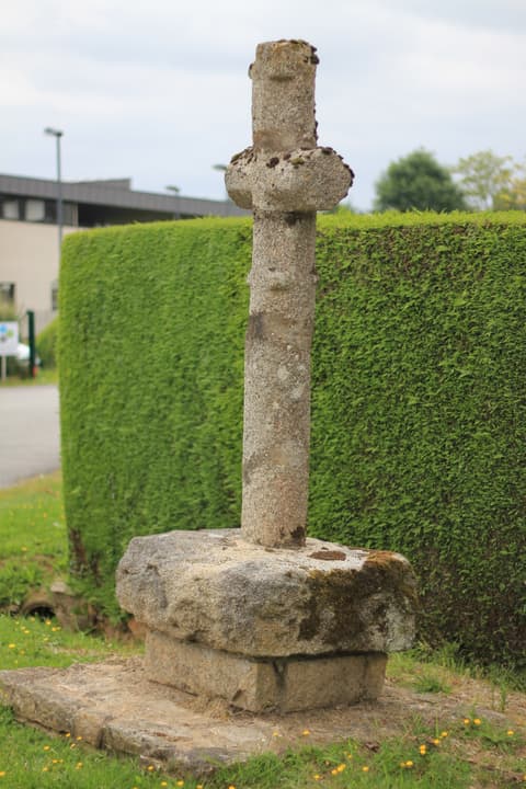 Croix de Pourcieux