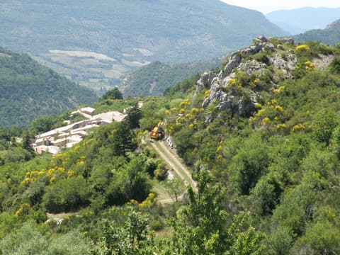 Village perché du Poët