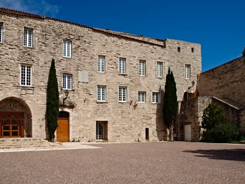 Le Château · Vars